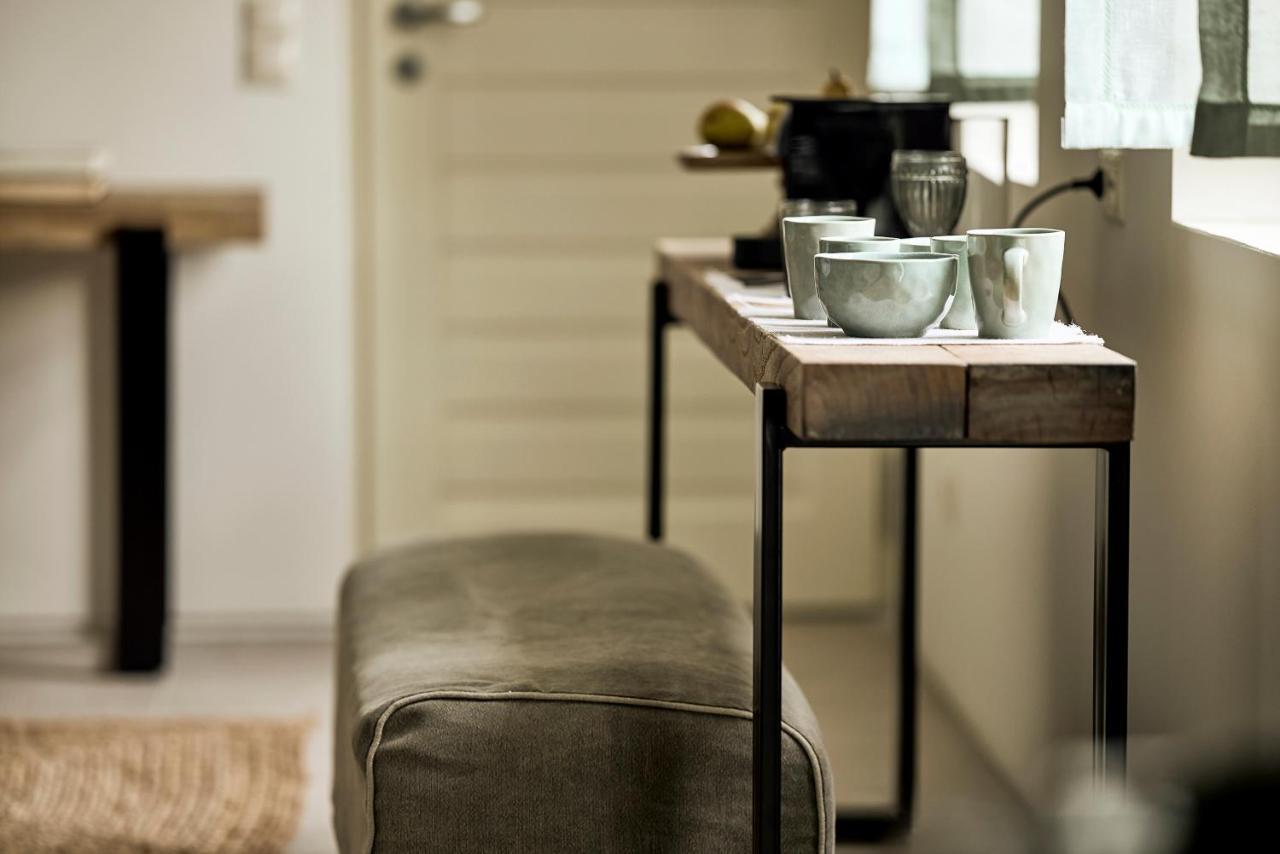 Niove Suites Milos Plaka  Eksteriør bilde